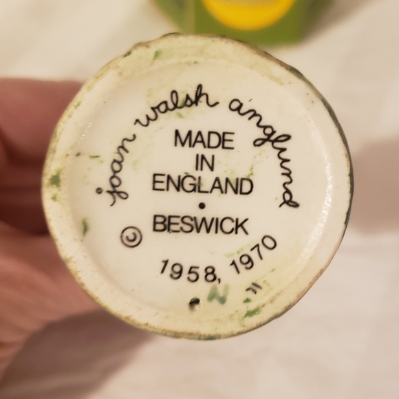 Vintage Joan Walsh Anglund Girl Figurine - 1970 - Picture 3 of 5